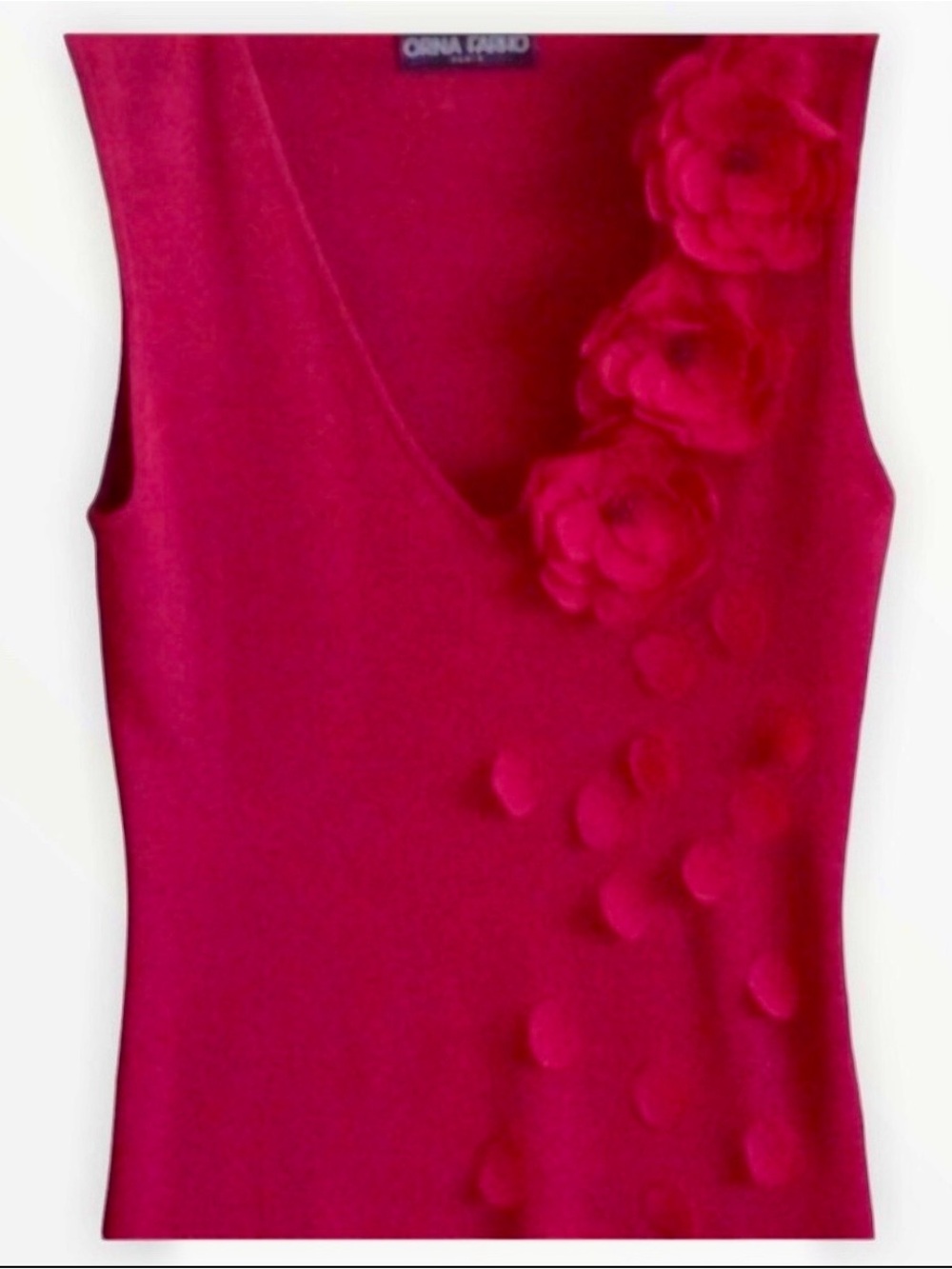 🔴 Sleeveless Red Floral Appliqué V-Neck Top - Picture 4 of 6
